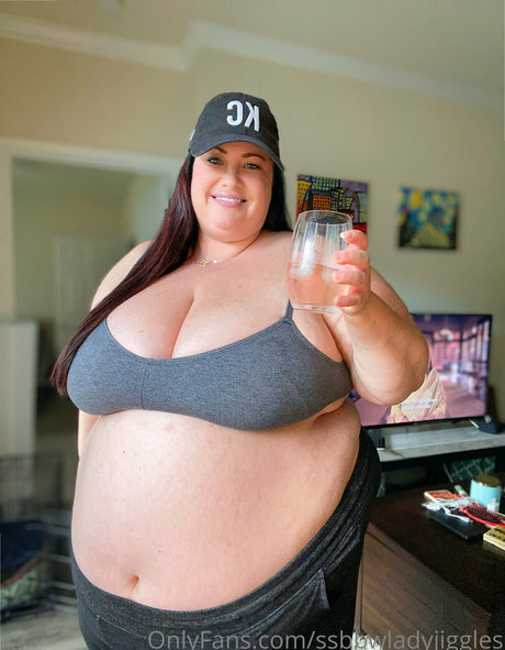 ssbbwladyjiggles XXX OnlyFans
