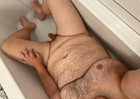 mbrn2013 OnlyFans-Leaks