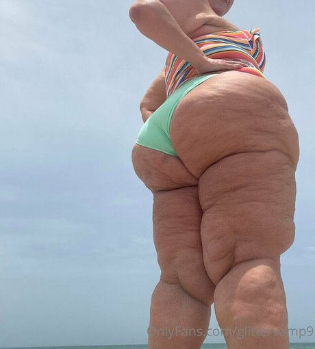 glittervamp9 OnlyFans Sextape