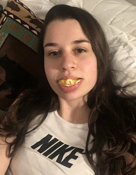 buttrito Oben ohne OnlyFans