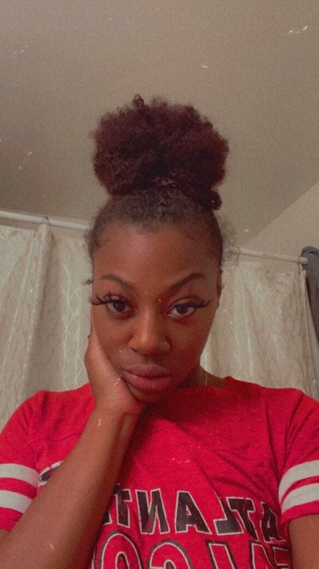 miss goldencakes00 Strip OnlyFans