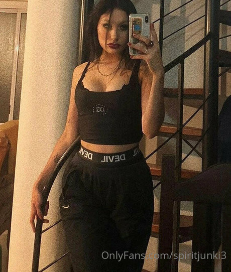 madamebonnie OnlyFans Leak