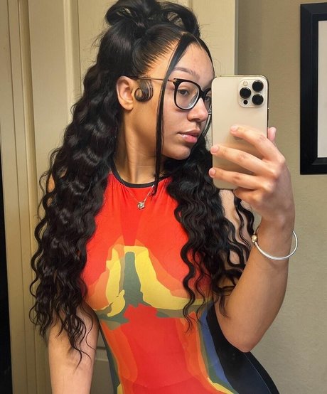 Caileneasely Profilbild