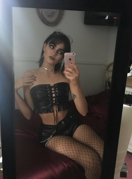 autumngravesz Nacktbilder OnlyFans geleakt