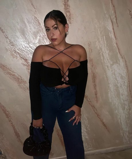 Jolanda Tummolillo OnlyFans Bilder