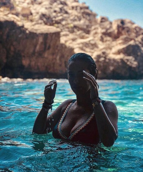 Paola Arena OnlyFans Mega