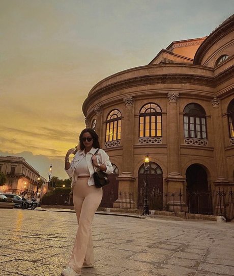 Paola Arena Titten OnlyFans