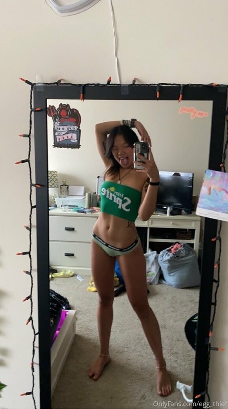 egg thief OnlyFans-Creator