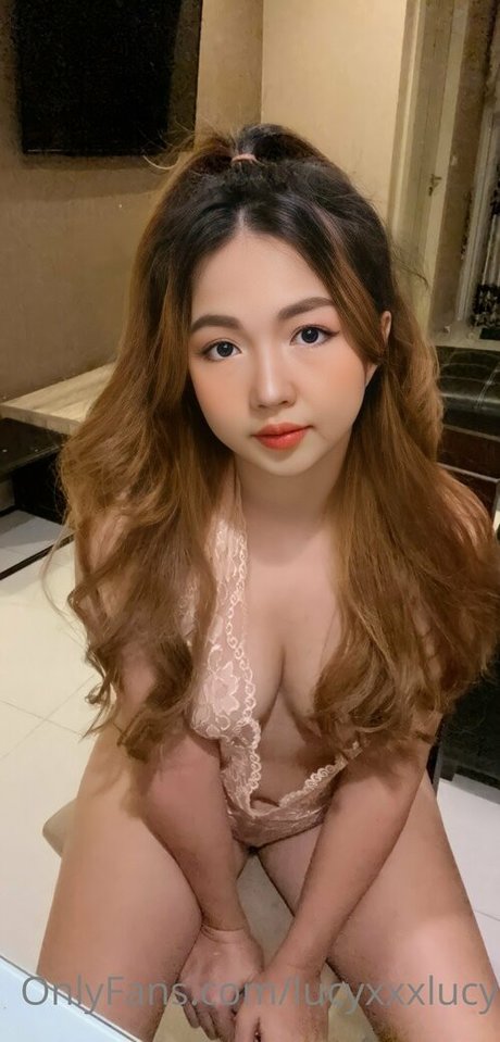 lucyxxxlucy OnlyFans Pornografie