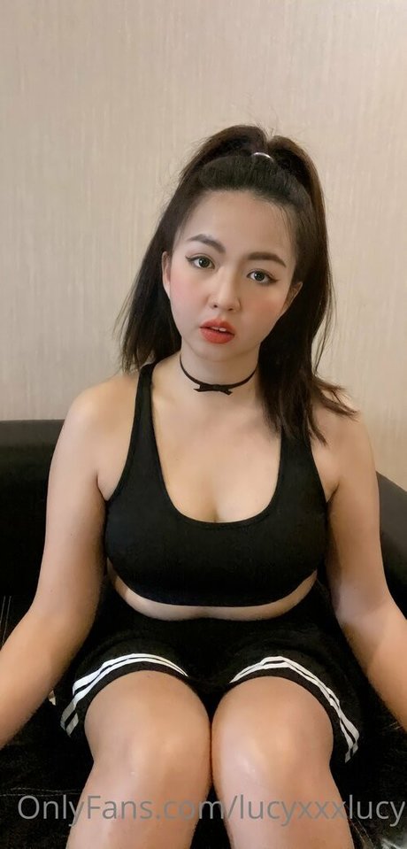 lucyxxxlucy OnlyFans Leak Pornografie