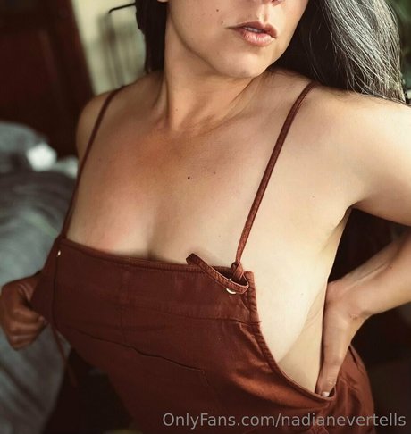 nadianevertells OnlyFans Porn Nackt