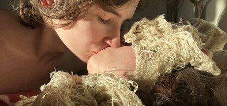 Bellafwee OnlyFans nackte Brüste