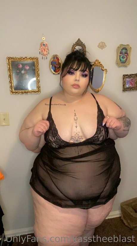 asiatische femboy-onlyfans kostenloser Porno Momentaufnahme