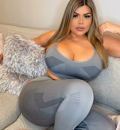 Michelle Mendez Nacktpornos auf OnlyFans