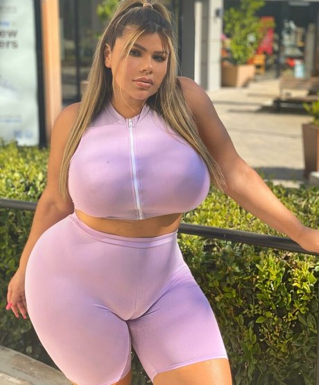 Michelle Mendez Nacktpornos auf OnlyFans