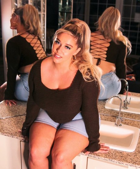 Ellanabryan Leaks OnlyFans