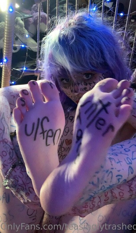 teasinglytrashed OnlyFans Arsch Leak