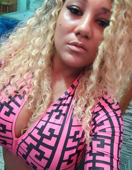 safira oneill OnlyFans Leaks