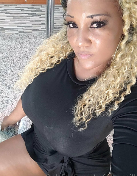 safira oneill OnlyFans Joi
