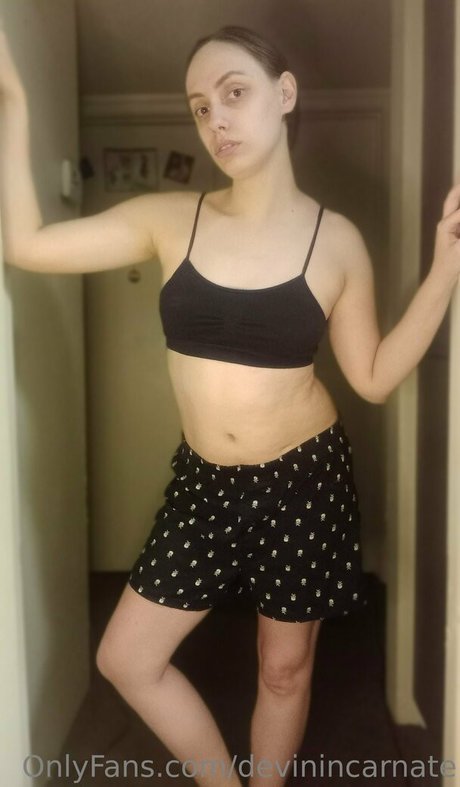 devinincarnate OnlyFans Bilder