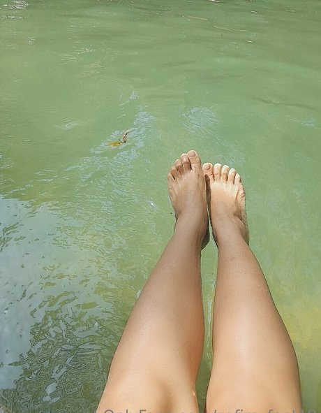 zafiro feet18 Nackt auf OnlyFans