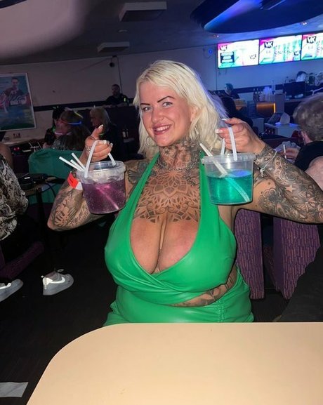 Katherine Masterman Nackt