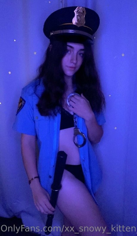 snowy kitten games OnlyFans