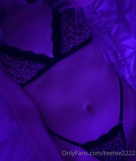 teetee2222 Nackt auf OnlyFans Leaks