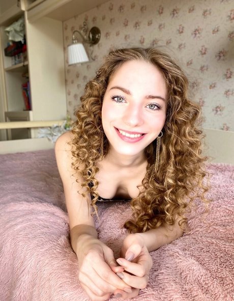 Anna Gloss Neue OnlyFans Leaks