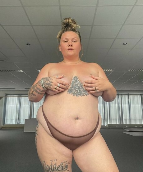 Lovaeij OnlyFans-Komplettinhalte