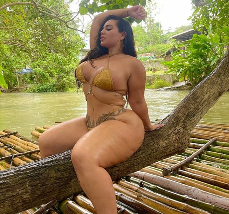 Victorya Addad Nackt auf OnlyFans