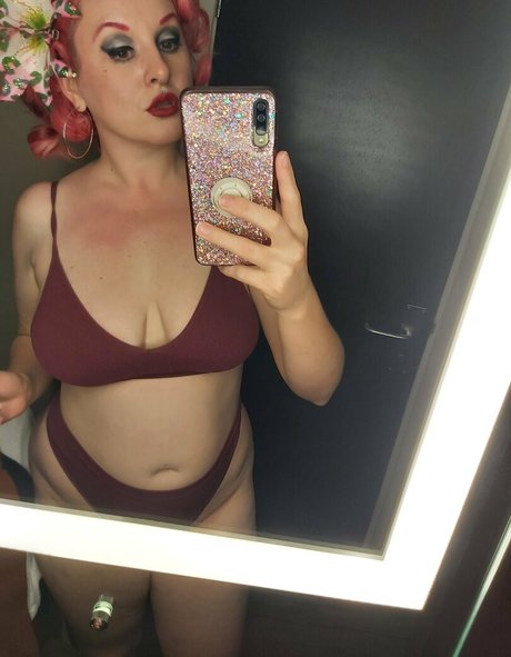 roxystardust OnlyFans Leak