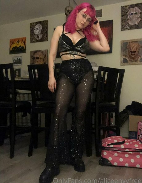 aliceenvyfree Nacktpornos auf OnlyFans