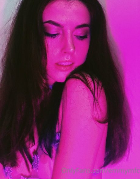 emmymfc OnlyFans Inhalte