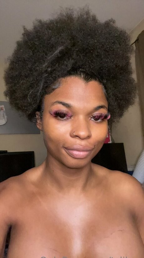 tslikaa Model OnlyFans Foto