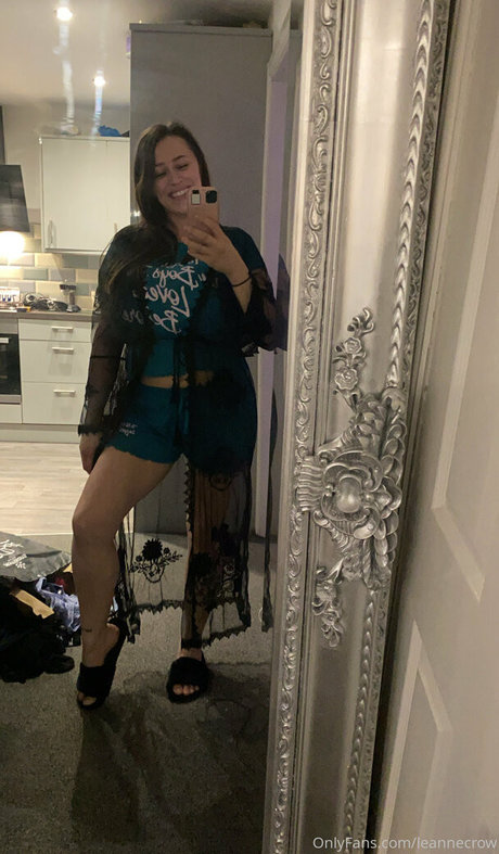 leannecrow OnlyFans geleakter Pornografie