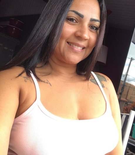 Syl crys Geleakte OnlyFans-Inhalte