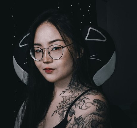 Akemyni Nacktbilder OnlyFans geleakt