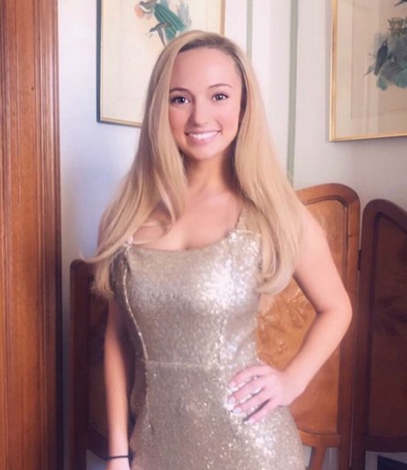 Kimi McFarland OnlyFans Strip