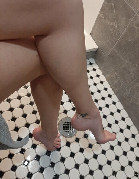 hippiefeet23 OnlyFans Nacktfotos
