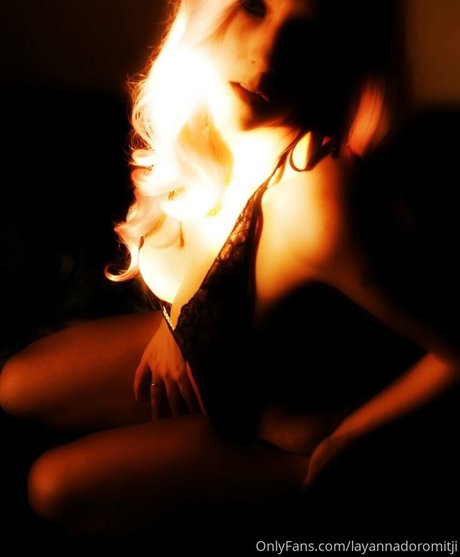 layannadoromitji OnlyFans-Leaks