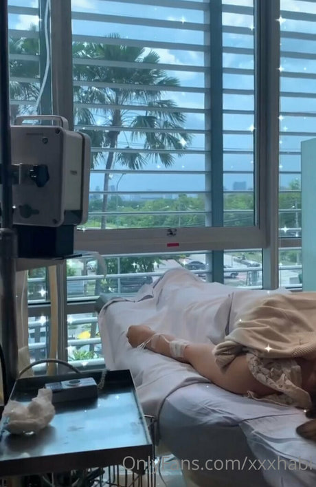 xxxhabi Leaks von Nacktbildern auf OnlyFans