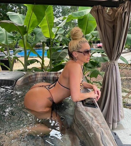 Sarah Oliver NurlyFans-Pornos