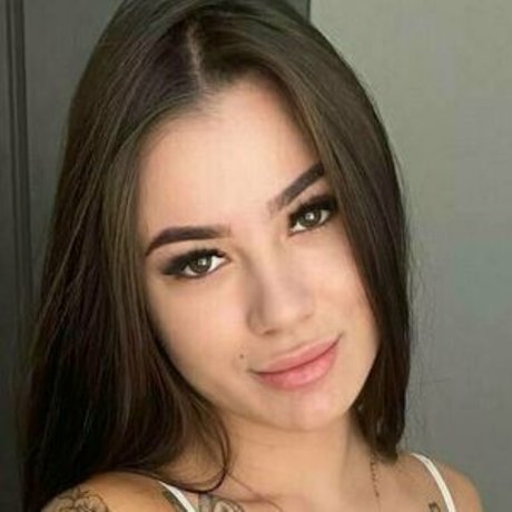 almaaa12 OnlyFans-Komplettinhalte