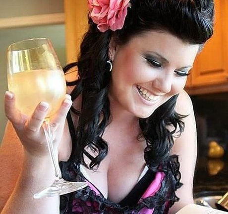 Crystal McBootay Kostenloses OnlyFans