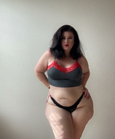 Crystal McBootay Po OnlyFans