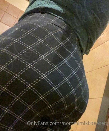 mommimikkiteasers OnlyFans Sex geleakt