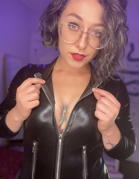 freesaradoesscience OnlyFans gratis