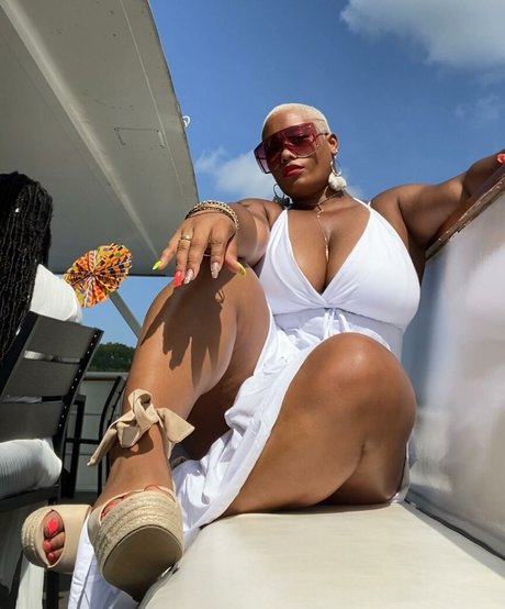 Queen R Auf OnlyFans