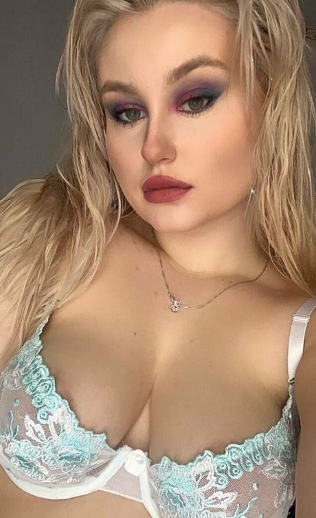 mari lovee free OnlyFans Leak